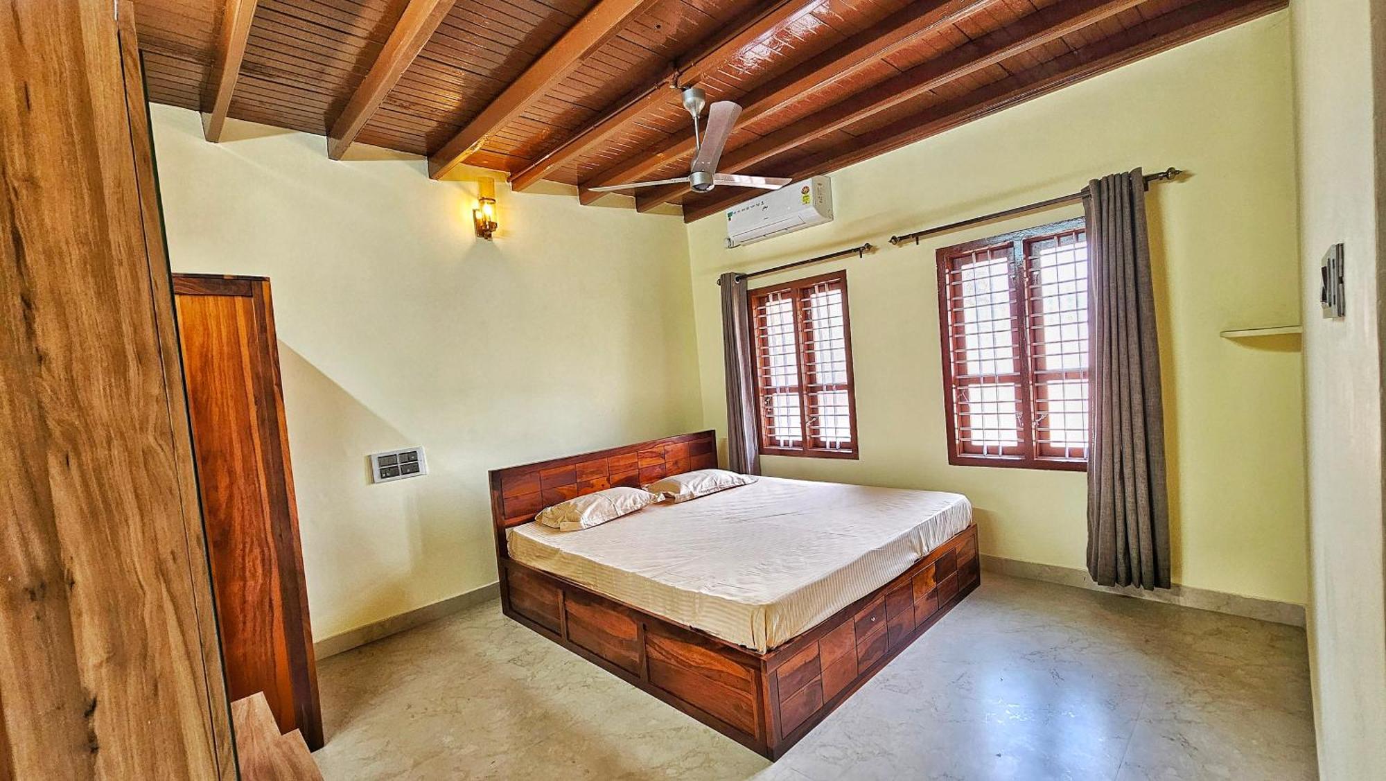 Veda Villa Kundapura Bagian luar foto